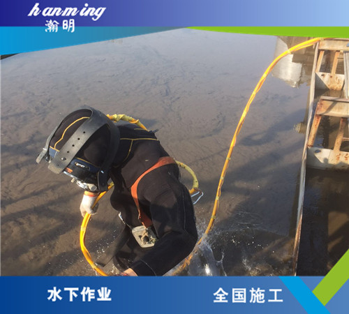 管道施工打造現(xiàn)場(chǎng)情況