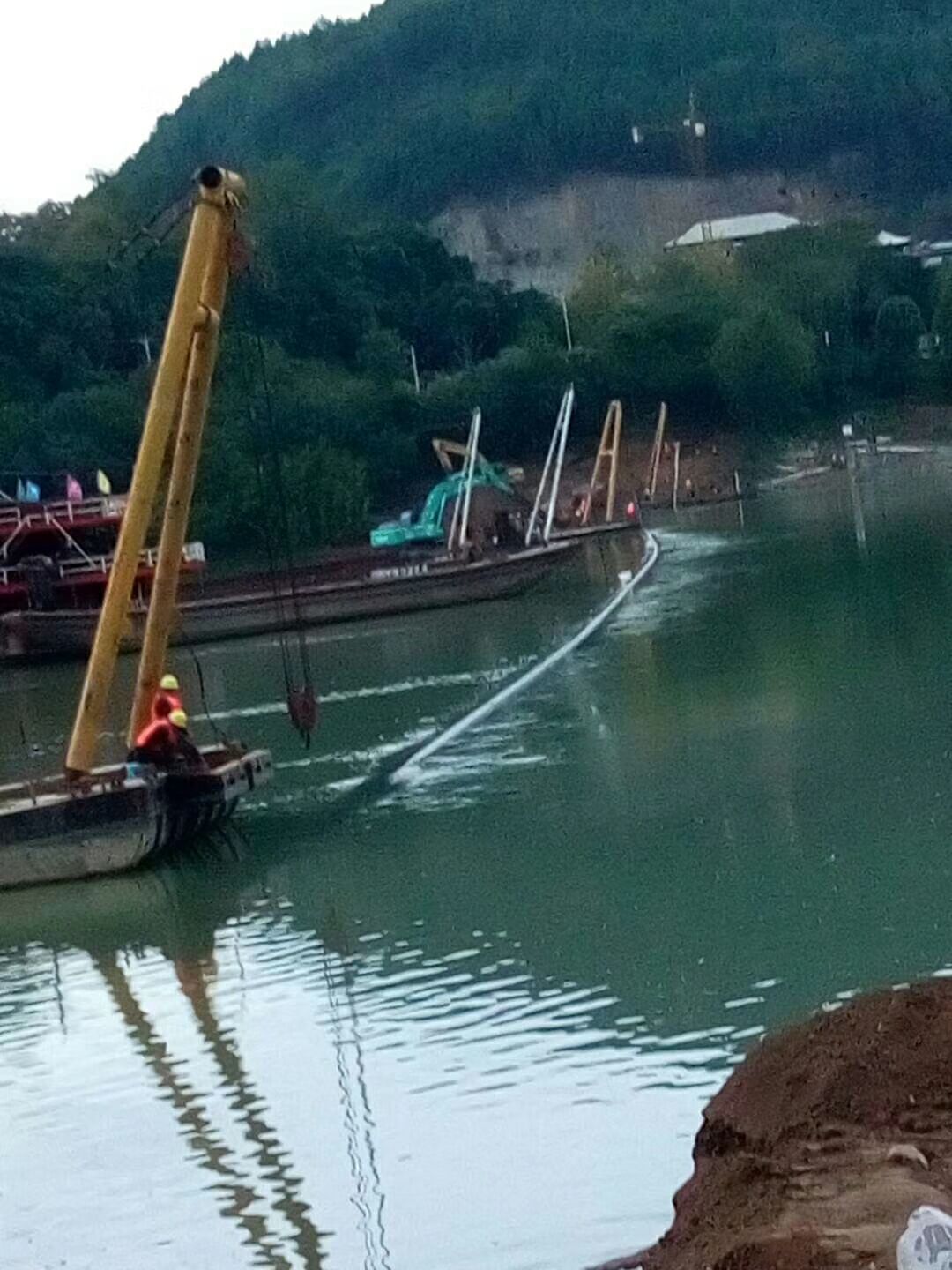 羅剎海市沉管施工水下管道敷設(shè)
